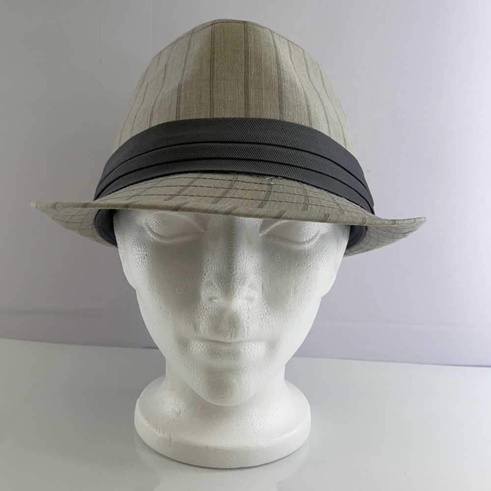 Stylish Women's Cream Fedora with Gray Band
